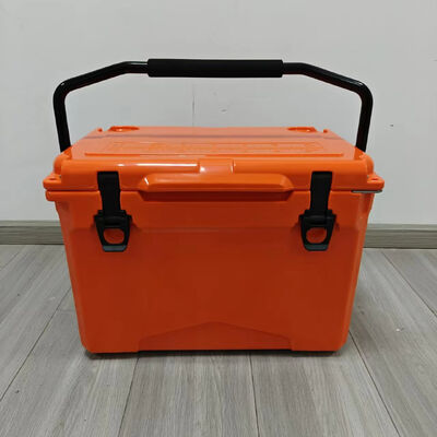 کولرهای صنعتی با قیمت کارخانه، مدرن، 12QT/18QT/25QT، خنک‌کننده کمپینگ عایق‌بندی شده با دسته برای جعبه خنک‌کننده چرخشی در فضای باز