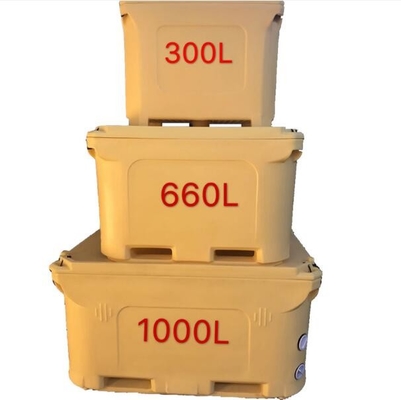300 لیتری Rotomolding Cooler Box Live Fish Storage Container با عایق PU